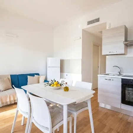 Apartament Maison Aurora Modern Beachfront